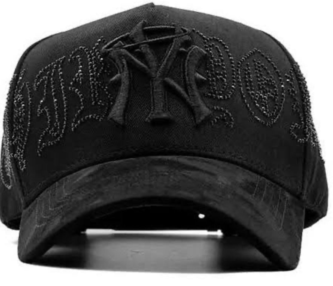 GORA 31 HATS CRYSTALS BLACK